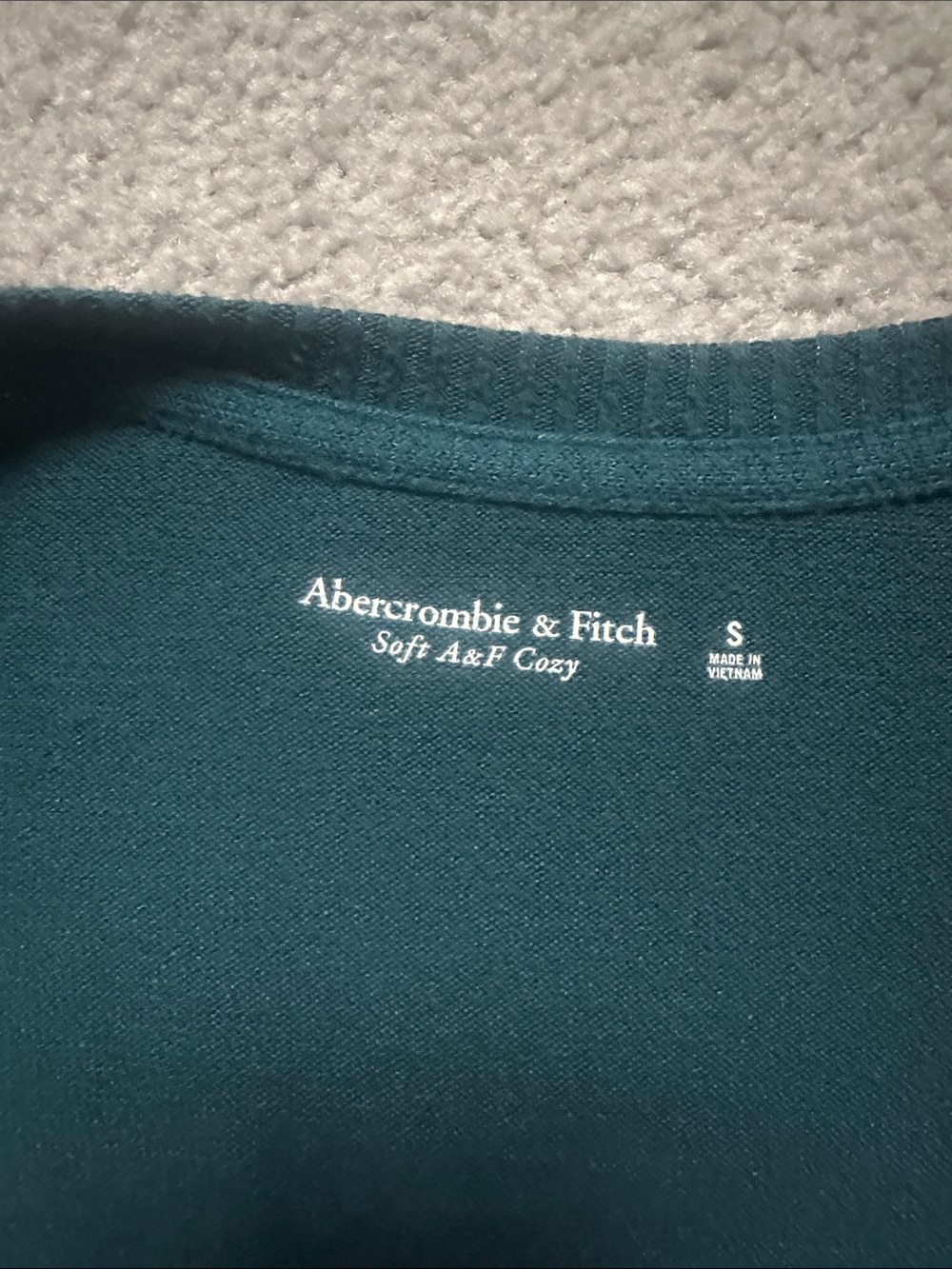Abercrombie and Fitch soft and cozy V-neck bodysuit - Picture 3 of 8